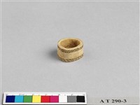 藏品(骨指環)的圖片